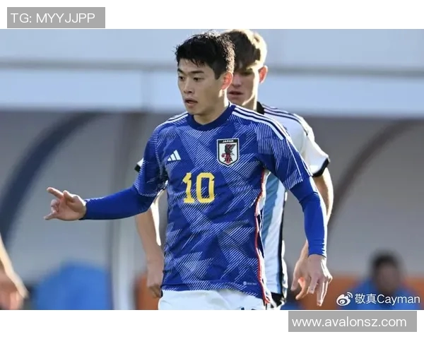 昔日恩怨再现！足球转会与老队友狭路相逢