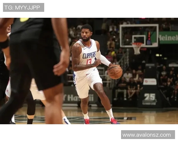 保罗因违规行为遭处罚并停赛 多项禁令将影响球队阵容 保罗因违规行为遭处罚并停赛 多项禁令将影响球队阵容